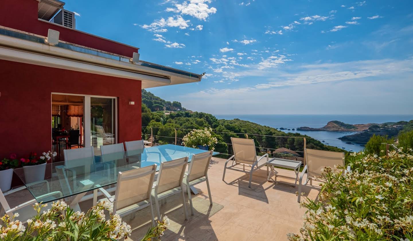 Villa with terrace Begur