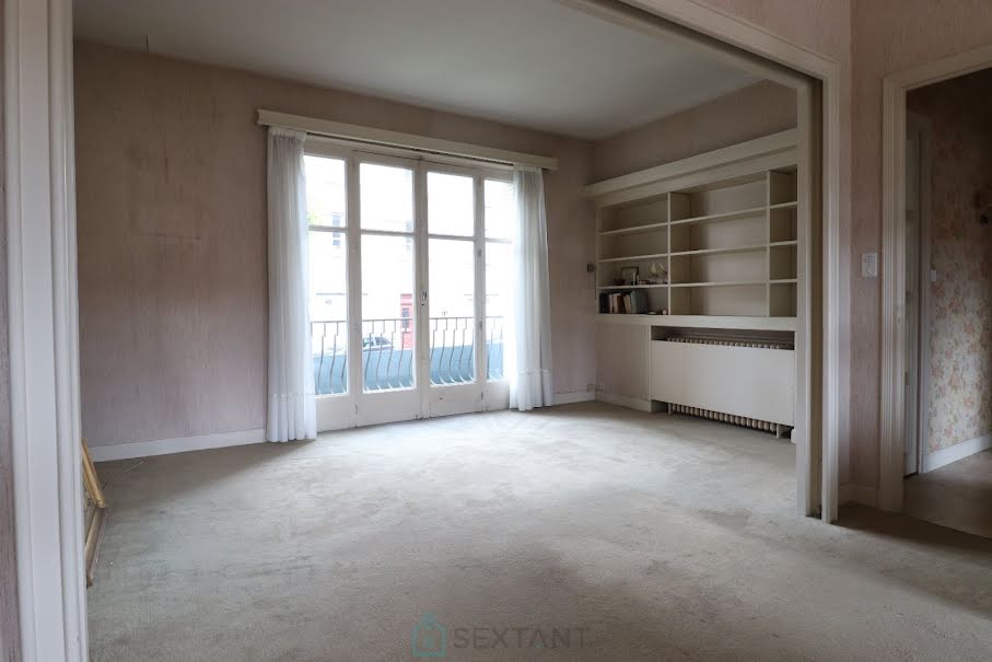 Vente maison 6 pièces 165 m² à Thiers (63300), 169 000 €