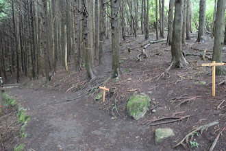 右の四ノ峰へ