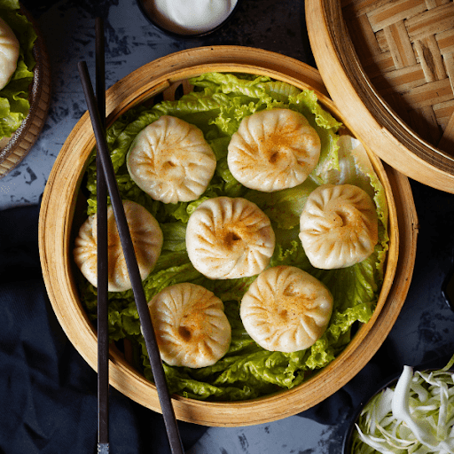 Steamed Veg Momos [8 Pieces]