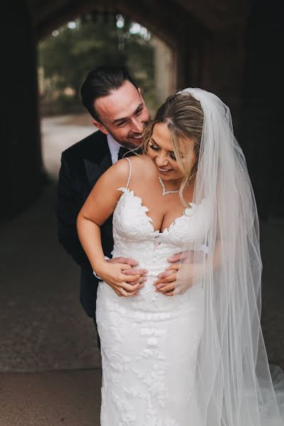 Fotógrafo de casamento Livi Edwards (liviedwardsphoto). Foto de 2 de julho 2019