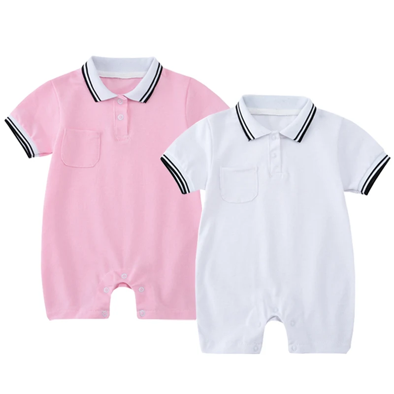 Barboteuse à revers de mode preppy pour garçons et filles. Idéale pour occasions spéciales et usage quotidien, alliant style et confort.