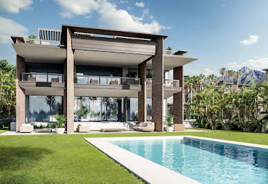 Villa with pool and terrace 4