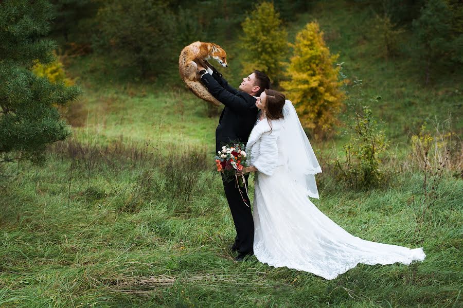 Fotógrafo de casamento Mariya Zacarinnaya (marymirt). Foto de 12 de outubro 2016