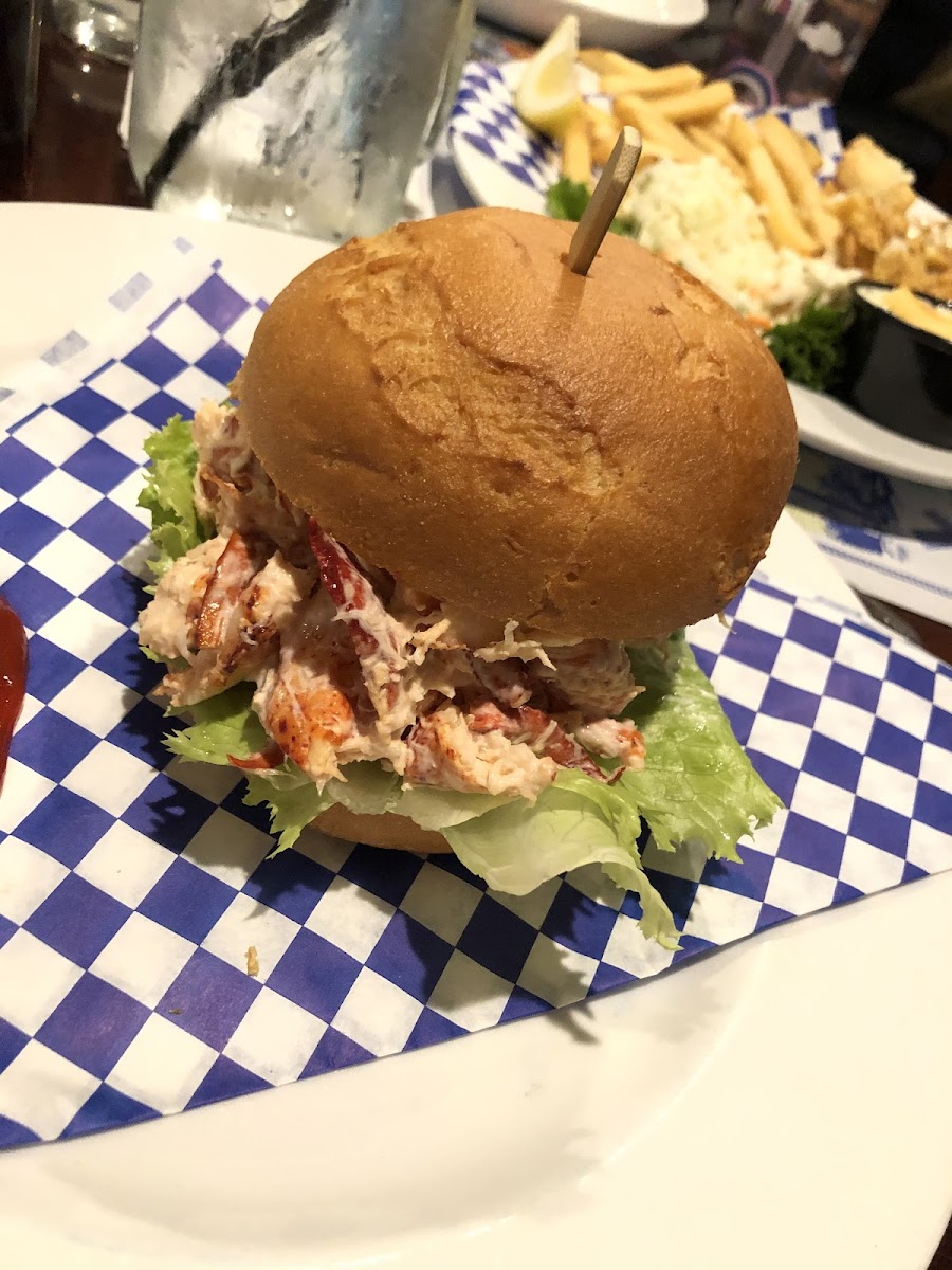 Gluten free lobster roll!