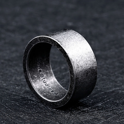 Title 3, Titanium Steel Simple Ring for Men and Women Mi...