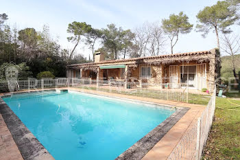 villa à Mougins (06)