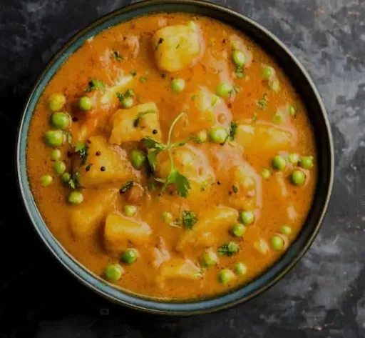 Matar Paneer