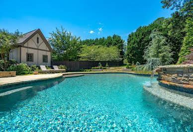 House with pool and garden 5