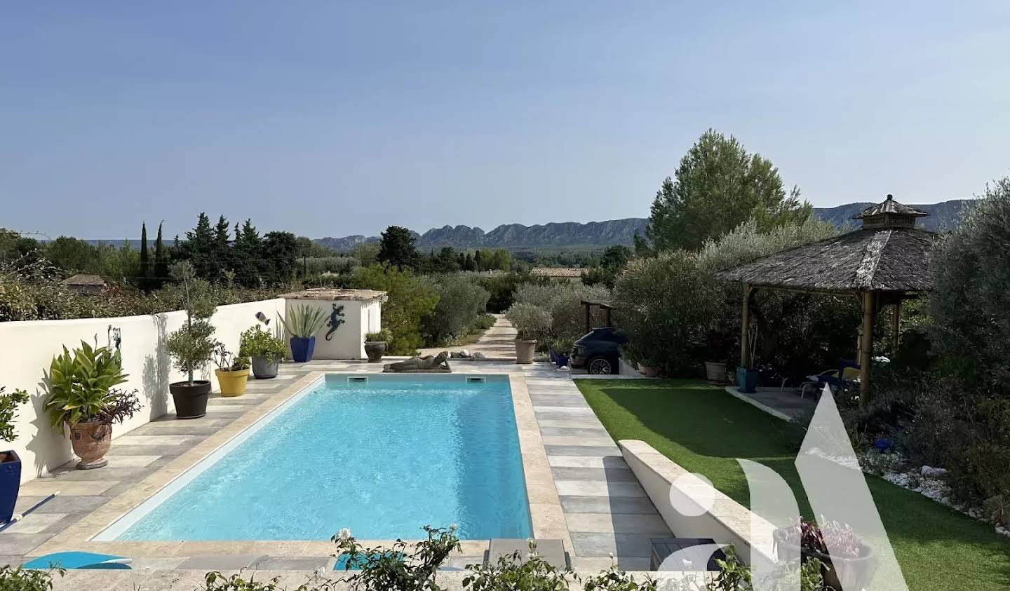 House with pool and garden Saint-Rémy-de-Provence