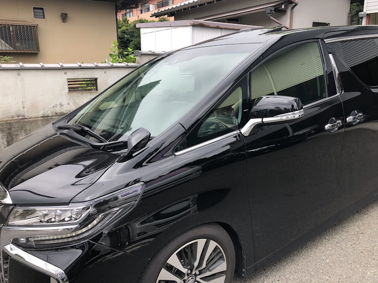 SPARKLEさんが投稿した30アルファード・カーフィルム スパッタゴールド・ゴースト オーロラ ウルトラビジョンに関するカスタム事例の投稿画像2枚目