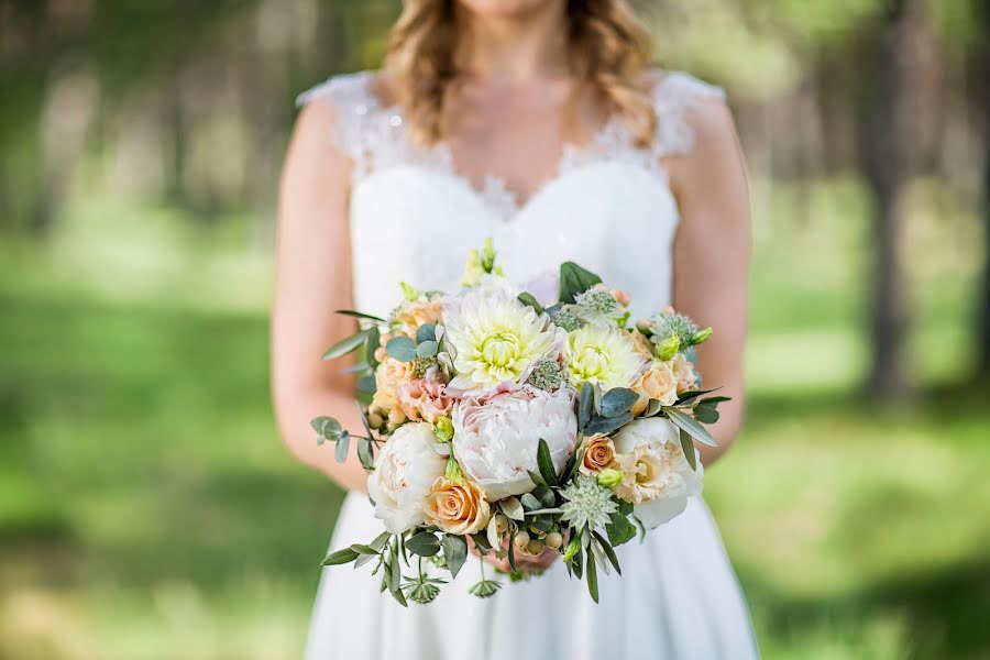 Fotografo di matrimoni Iris Engen Skadal (irisengen). Foto del 17 novembre 2021