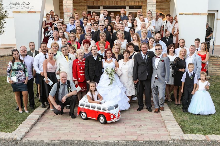 Fotografo di matrimoni Beáta Sebestyén (sebestyenbeata). Foto del 3 marzo 2019