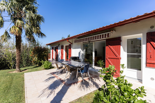 House with terrace 2