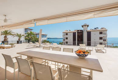 Seaside apartment with terrace 4