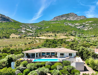 maison à Calvi (2B)