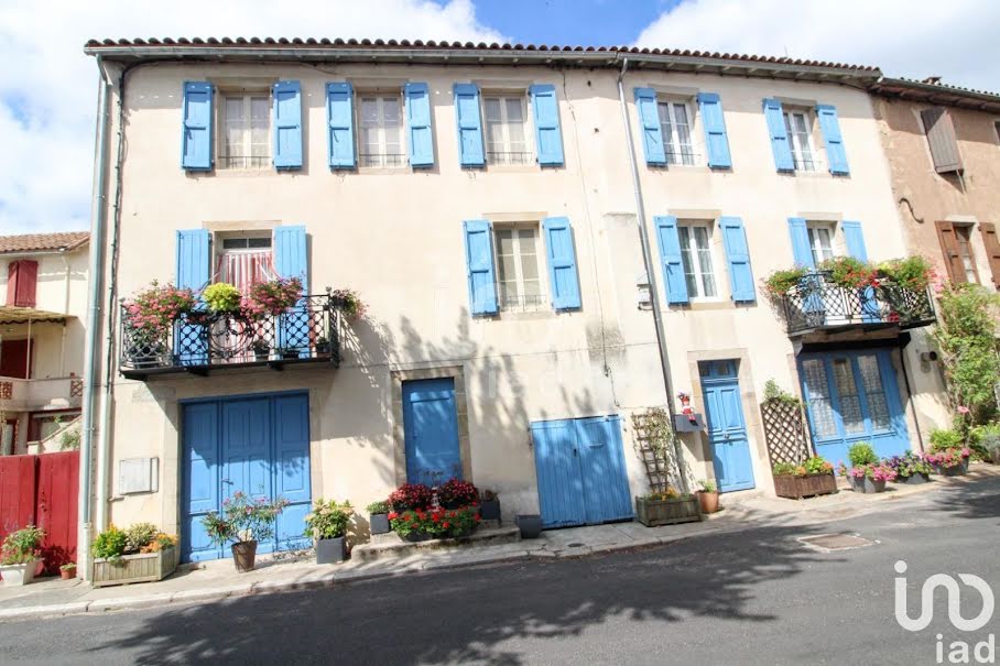 Vente maison 4 pièces 145 m² à Saint-Victor-et-Melvieu (12400), 172 000 €