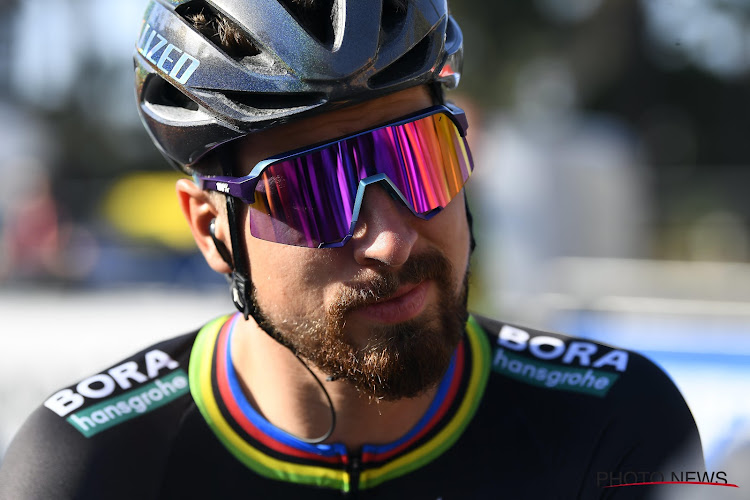 🎥 Sagan proeft na 7 weken nog eens van trainen in de buitenlucht en doet dat met een opvallend masker