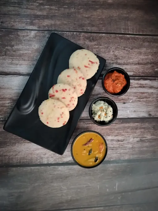 Beetroot Idli [4 Pieces] With Sambhar