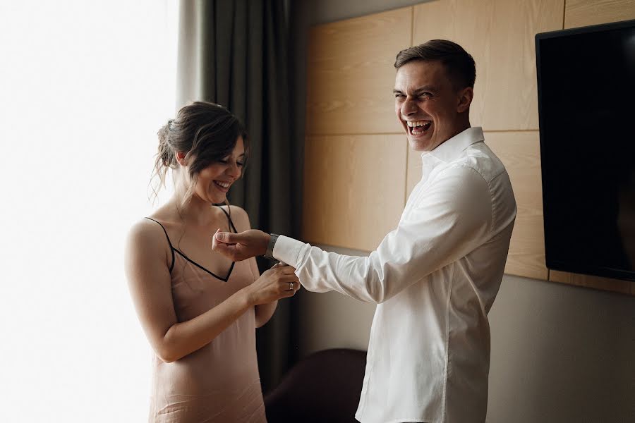 Bryllupsfotograf Vadim Solovev (solovev). Bilde av 2 april 2020