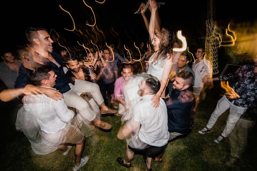 Fotógrafo de bodas Ratchakorn Homhoun (roonphuket). Foto del 1 de julio 2019