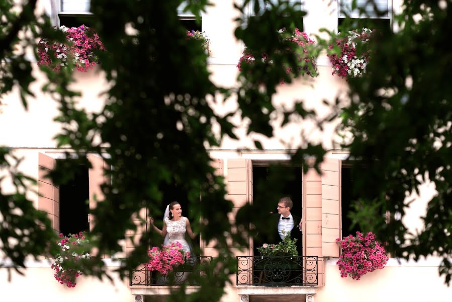 Fotógrafo de bodas Sebastian Moldovan (moldovan). Foto del 22 de septiembre 2016