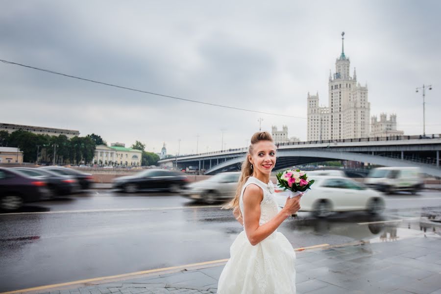 Photographe de mariage Alena Kustova (easytolie). Photo du 15 juillet 2017