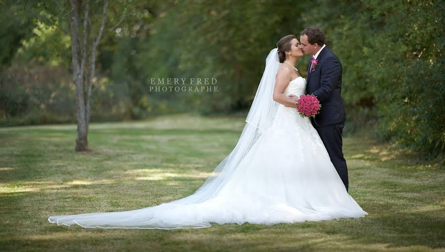 Wedding photographer Fred Emery (fredemery). Photo of 13 April 2019