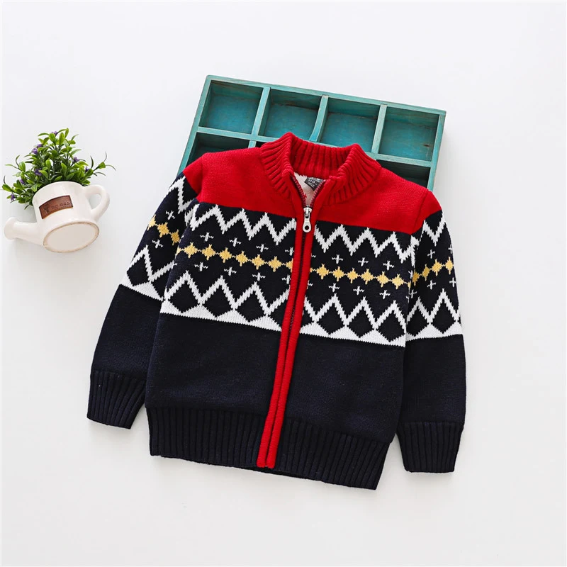 Kinderkleding plus fluwelen vest trui. Zacht en comfortabel vest voor kinderen. Perfect voor extra warmte en een stijlvolle uitstraling.