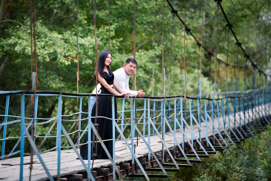 Fotógrafo de casamento Dulat Sepbosynov (dukakz). Foto de 13 de setembro 2015