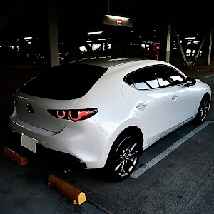 MAZDA3