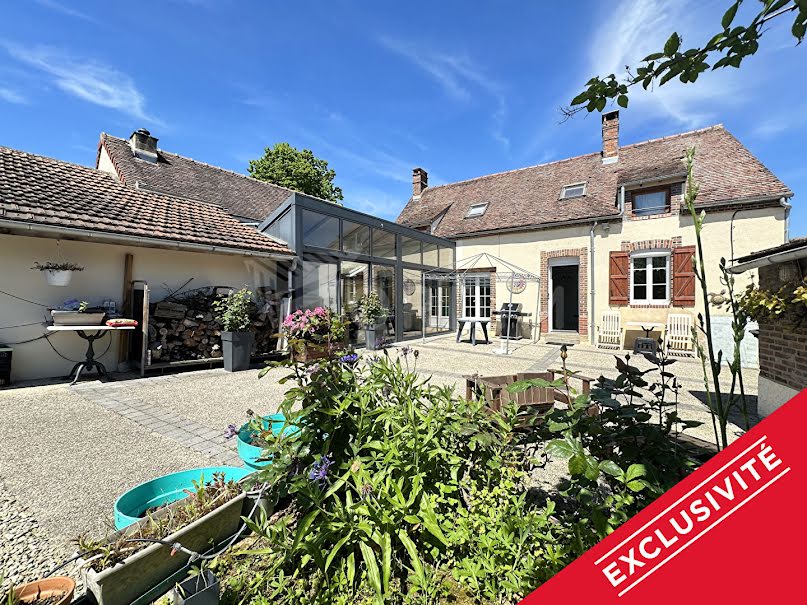 Vente maison 5 pièces 136 m² à Joigny (89300), 184 000 €