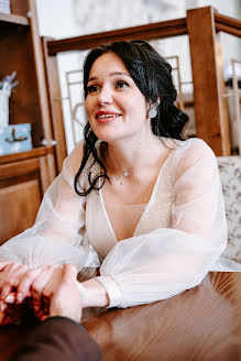 Wedding photographer Natasha Barova (natboro). Photo of 25 December 2023