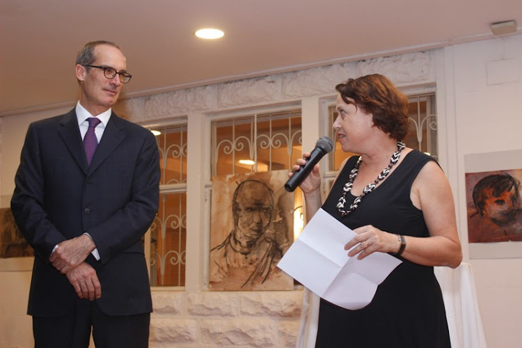 Swiss Ambassador Ralf Heckner and his French counterpart Aline Kuster-Menager