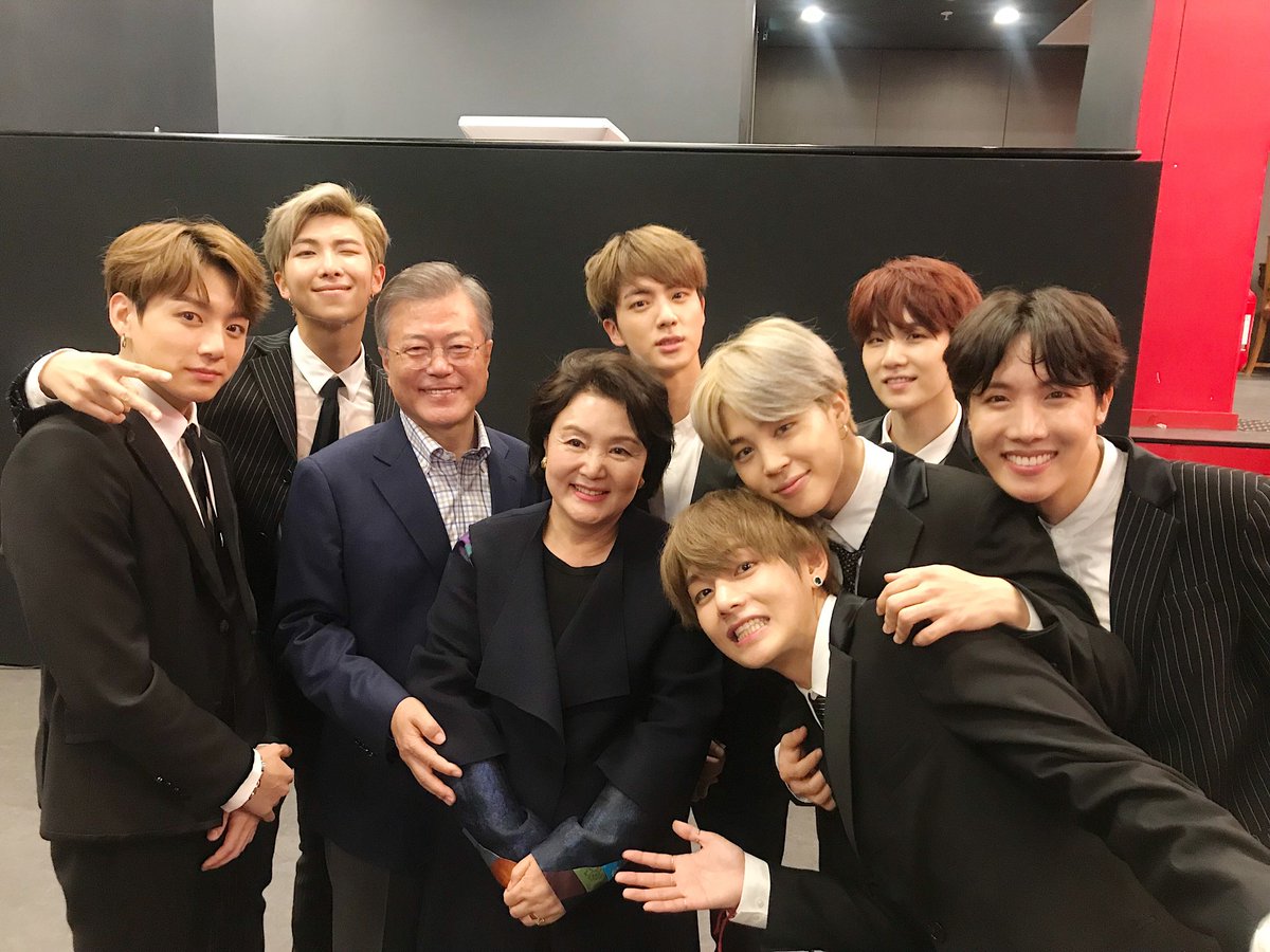 president-firstlady-bts