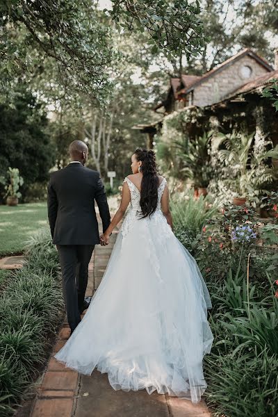 Fotógrafo de casamento Kevin Kallombo (kallombostudios). Foto de 27 de maio 2022