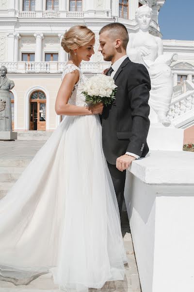 Wedding photographer Maksim Mikhaylovich (max-m). Photo of 25 February 2019