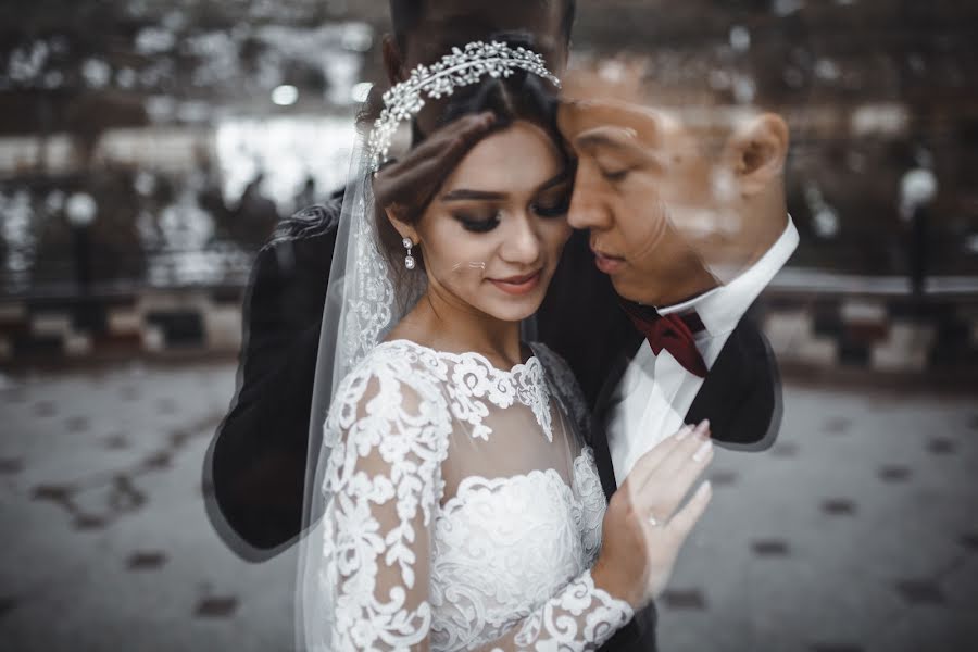 Fotografo di matrimoni Adilet Topchubaev (atop). Foto del 25 novembre 2018