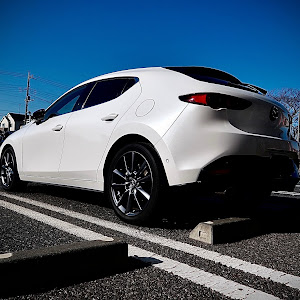 MAZDA3