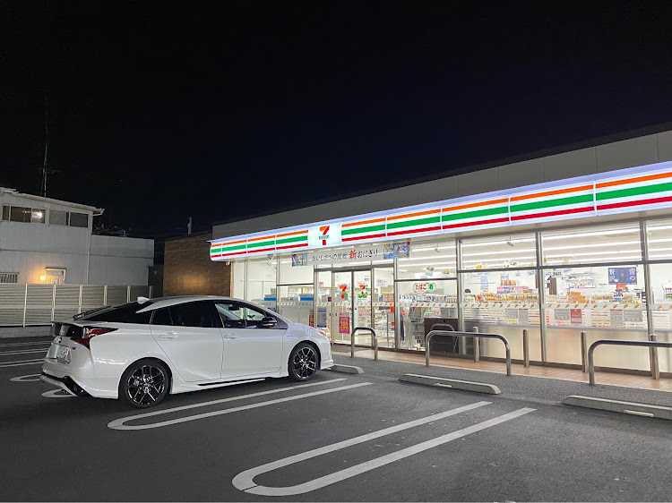 プリウスの無加工スマホ撮り・ドライブ・トヨタ・モデリスタ・GRに関するカスタム事例の投稿画像1枚目