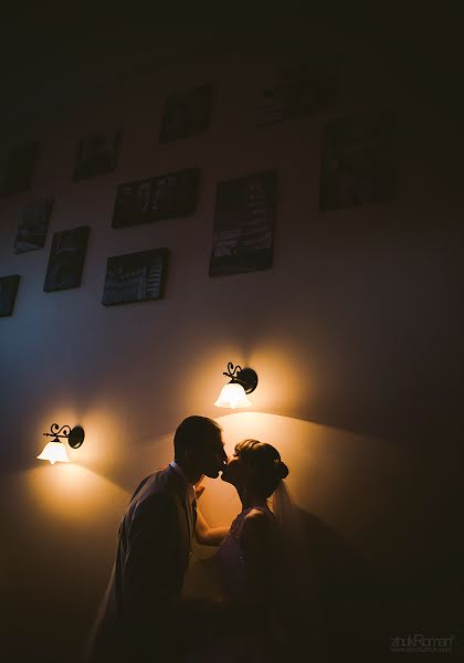 Wedding photographer Roman Zhuk (photozhuk). Photo of 2 April 2014