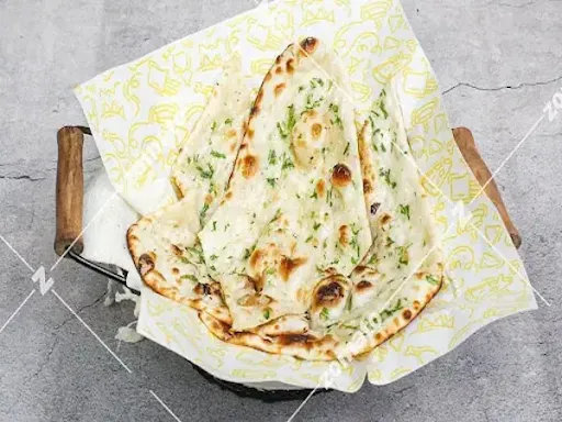 Butter Garlic Khameeri Naan