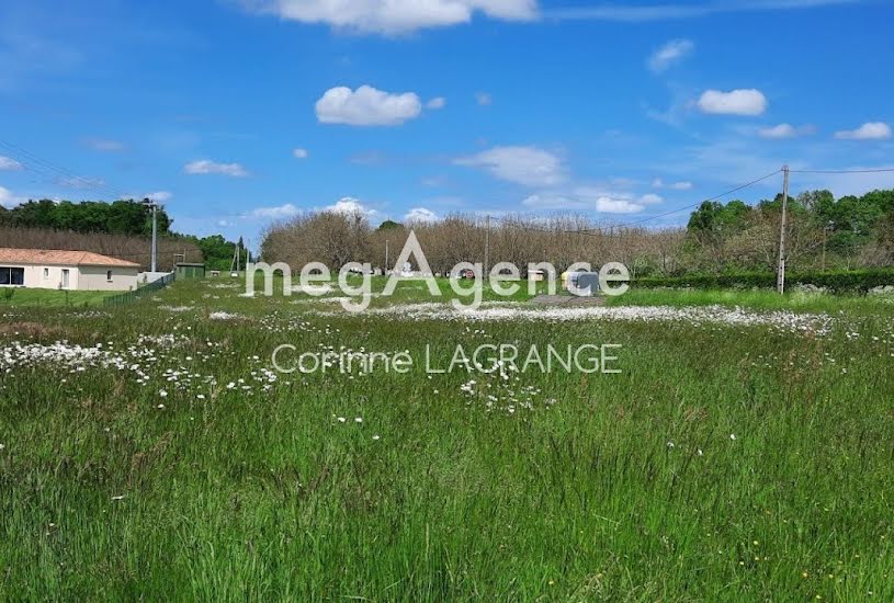  Vente Terrain à bâtir - 2 221m² à Antonne-et-Trigonant (24420) 