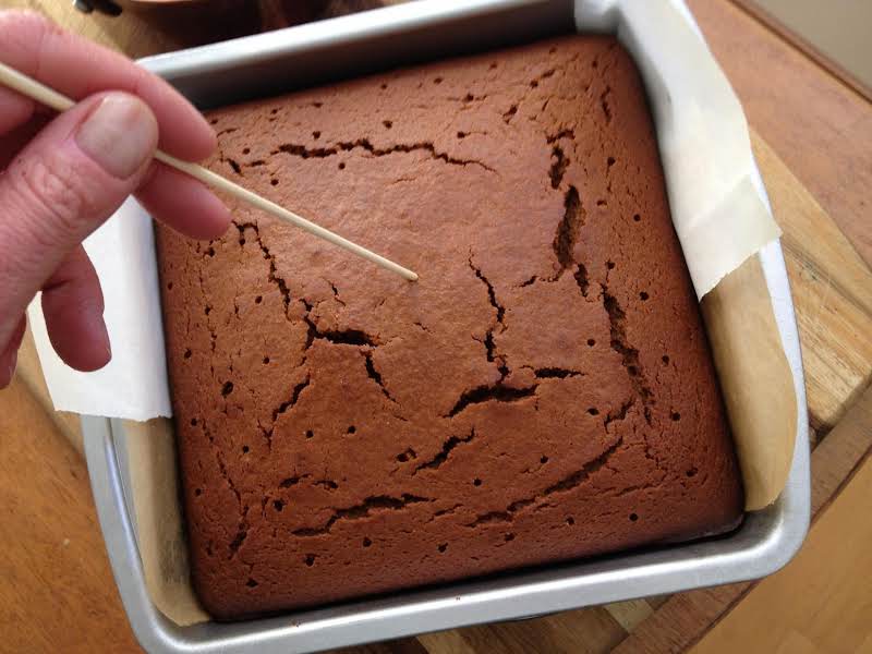 Old Fashioned Molasses Cake