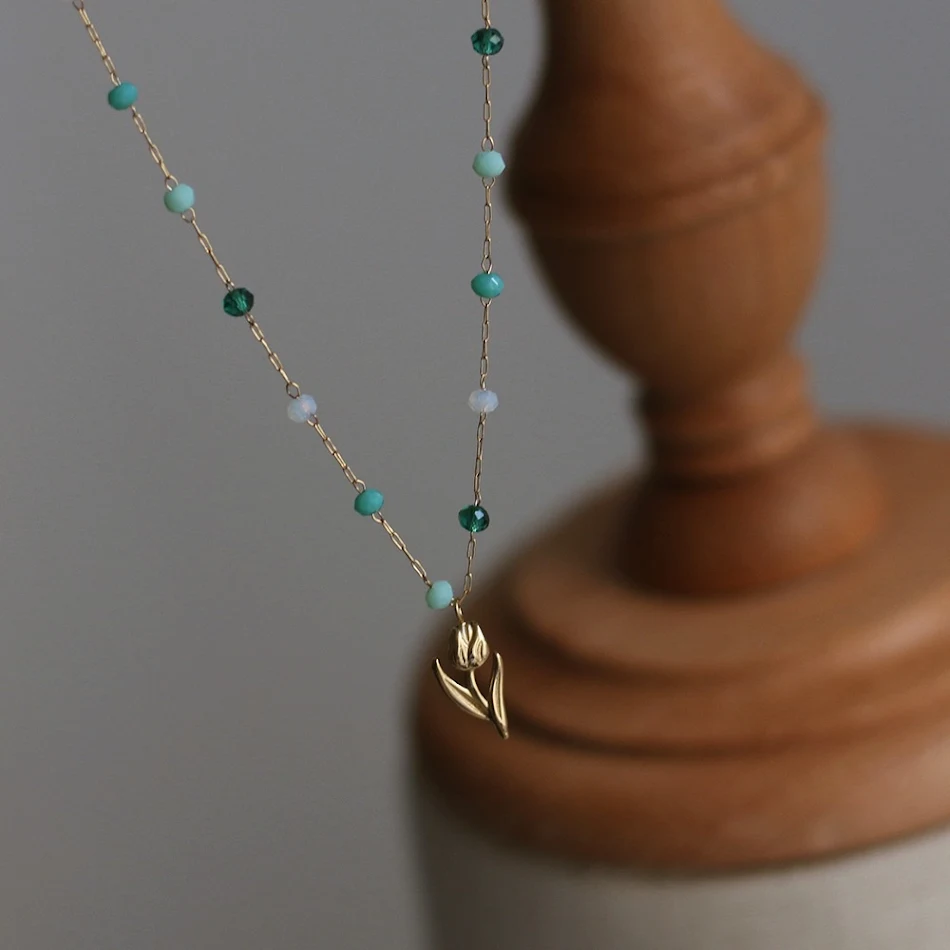 Handgemaakte bloemenolieverftextuur ketting, een uniek accessoire dat kunst en mode combineert om uw persoonlijke stijl te verrijken.