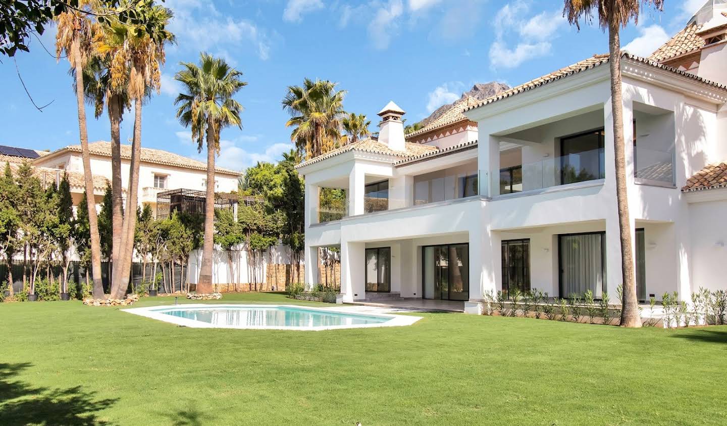 Villa with terrace Marbella