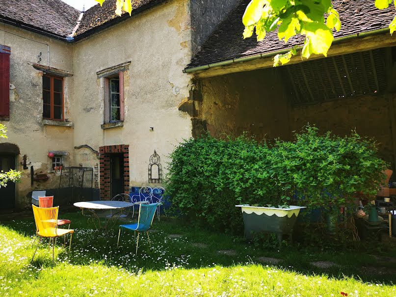 Vente maison 6 pièces 200 m² à Treigny-Perreuse-Sainte-Colombe (89520), 195 000 €
