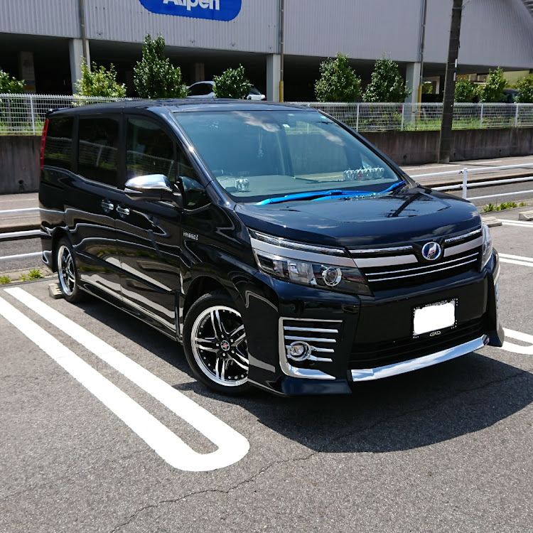 ヴォクシーのタイヤ交換・ホイール交換・17インチ・STEINER LSV ...