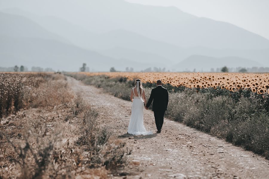 Kāzu fotogrāfs Ιοannis Magdalasidis (weddingstoriesgr). Fotogrāfija: 26. jūlijs 2022