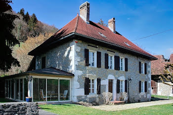 maison à Entre-deux-Guiers (38)